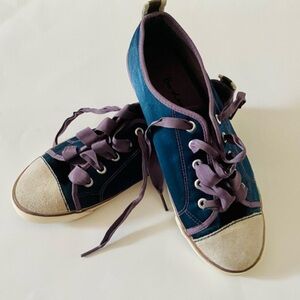Boden Plimsoll Metallic Blue Purple Lace Up Shoe